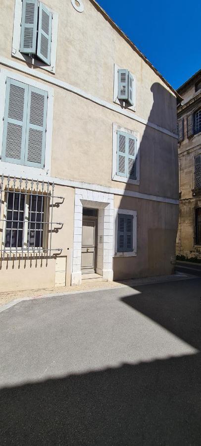 Joli Studio Avignon Intra-Muros Exterior photo